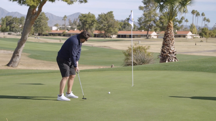 Top 10 Putting Stroke Tips for a Smooth & Steady Roll